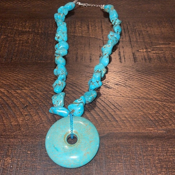 🍀 5/$25🍀 Gorgeous turquoise color necklace western - Picture 11 of 13